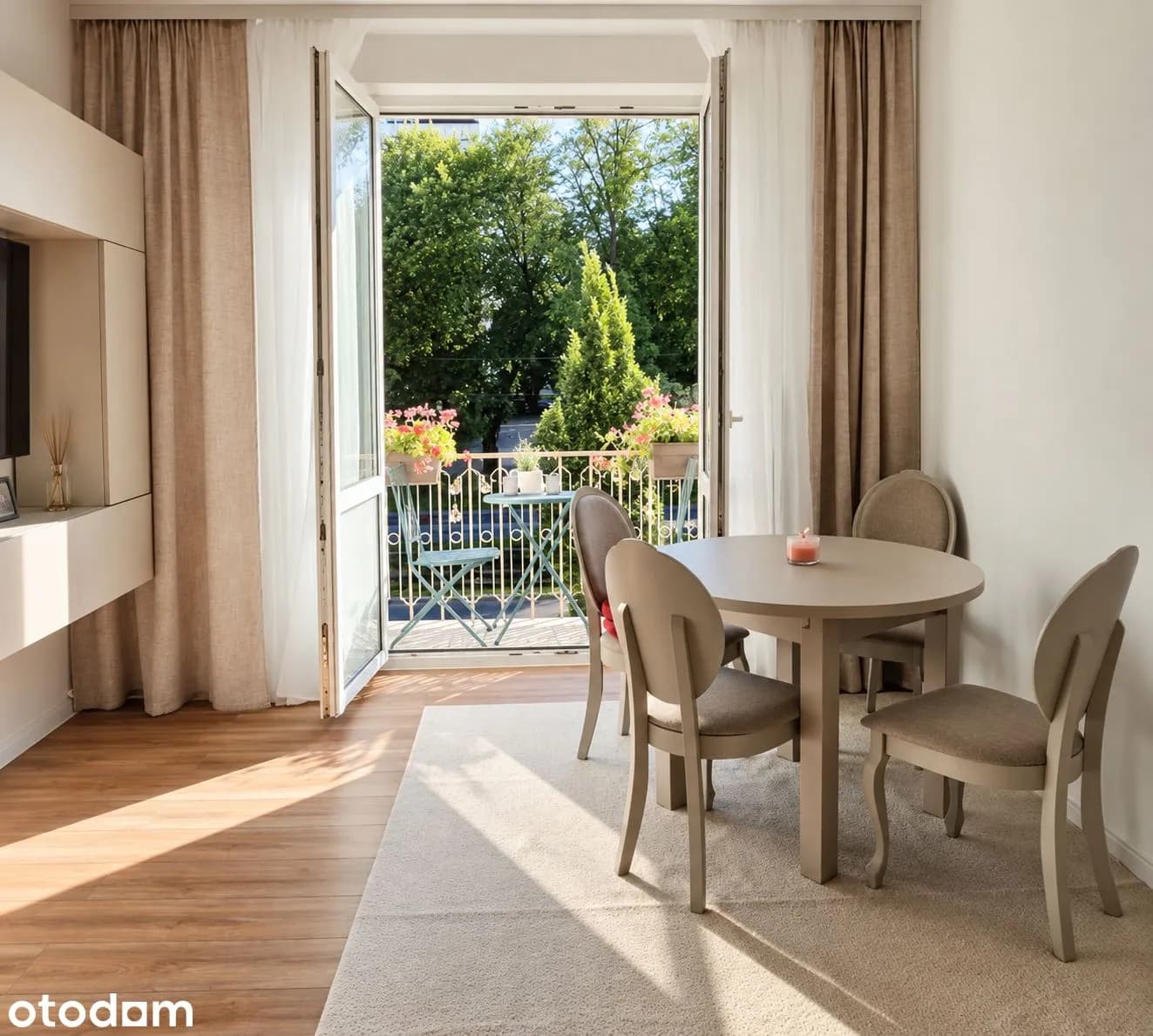 Wnętrze mieszkania z oferty TOPV: Nowa Huta os. Zgody 37m2 | 2 pokoje + balkon LUX DO WEJŚCIA
